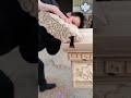 一本の蝶型ほぞ釘だけで家具を固定!金属釘なしの伝統技術が凄い!🔨✨
