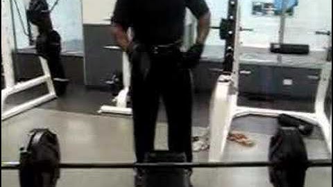 225lb    barbell curl