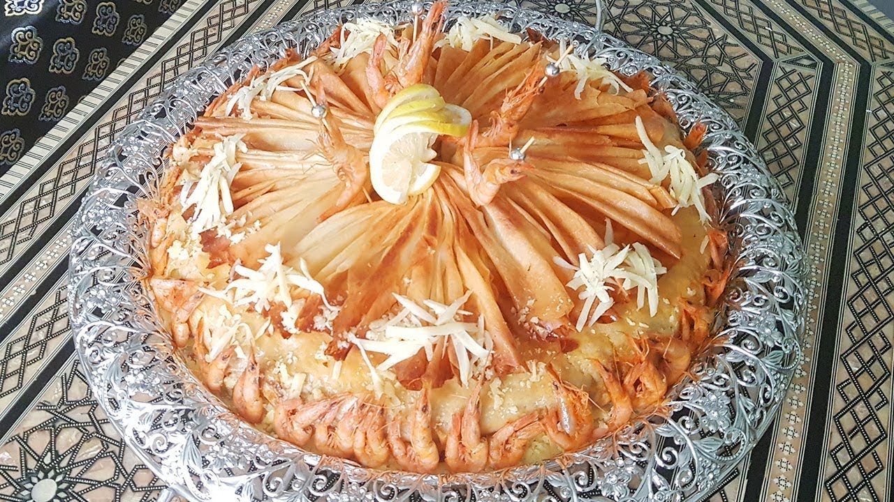 تطبيق وصفة بسطيلة السمك للطباخة المحترفة فاطمة مع تزيين راقي و مختلف