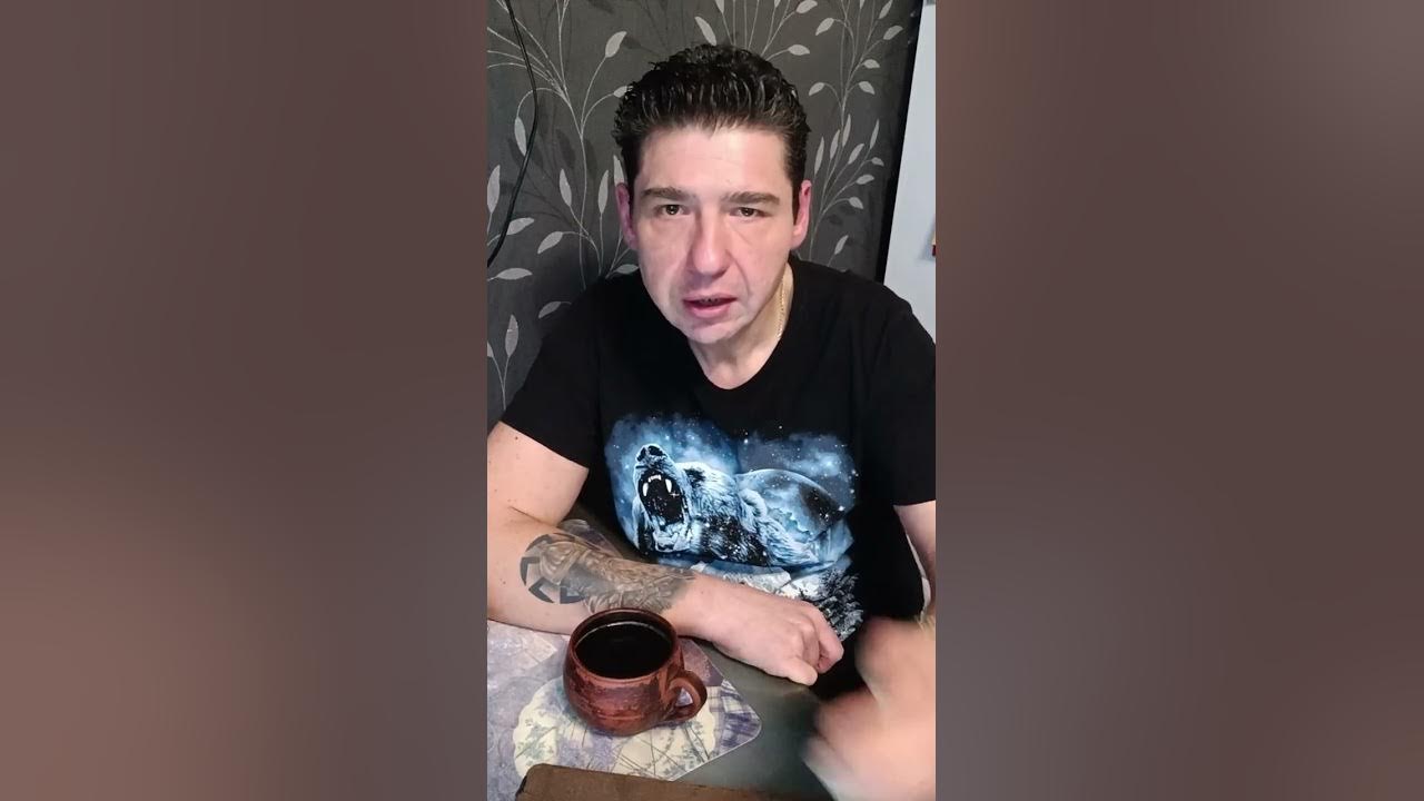 Масса двух чемоданов 20 кг. Масса двух одинаковых чемоданов равна массе. Задачи с уравнениями 6 класс. Масса двух чемоданов 20 кг. Масса двух чемоданов 20 кг причем масса одного из них в 3 раза меньше.