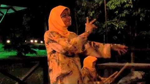 Kinabatangan River (Malaysian Borneo) Traditional Music and Dance