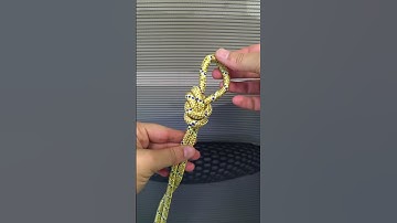 How to tie the overhand loop knot | Quick and easy survival skill