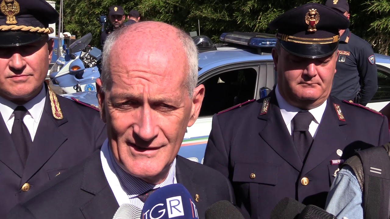 Franco Gabrielli, Capo della Polizia Direttore Generale della Pubblica Sicurezza YouTube Franco Gabrielli, Capo della Polizia Direttore Generale della Pubblica Sicurezza YouTube