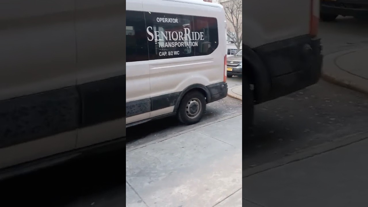 Senioren Ride Safe and Comfortable Rides for Seniors  Bus für Senioren Brooklyn Methodist Hospital