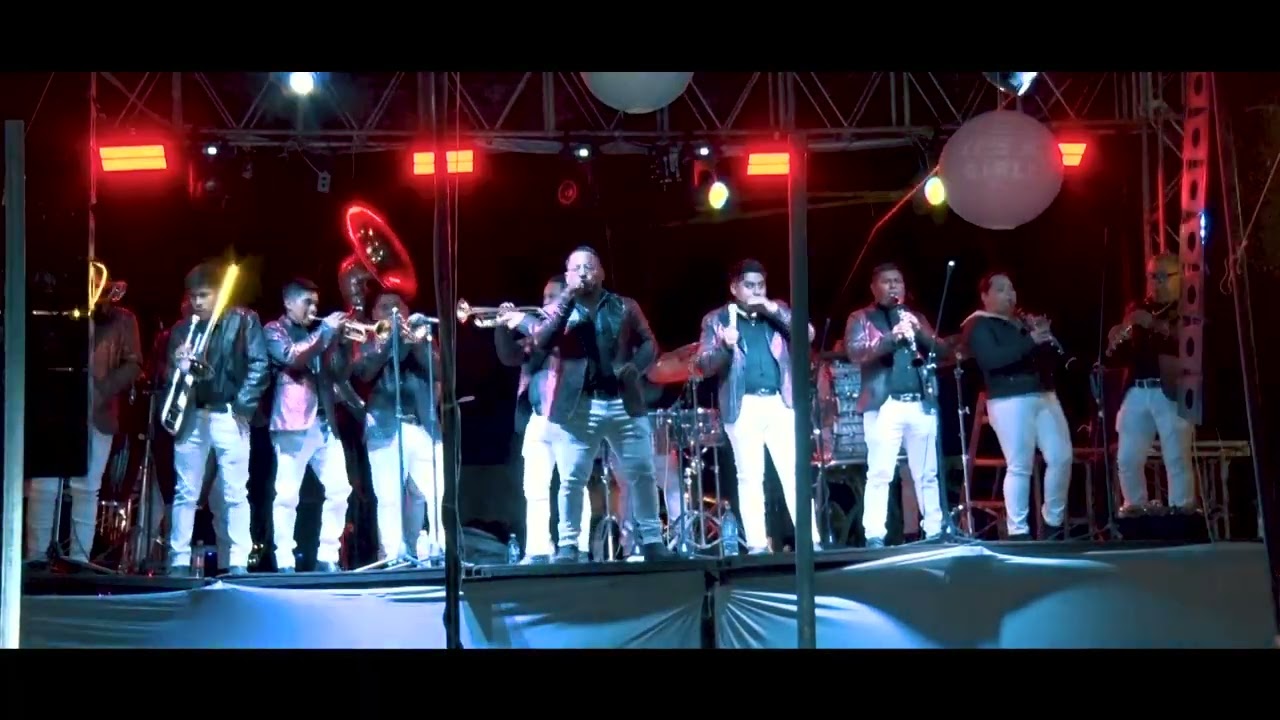 BAILANDO CUMBIA CON LA SUPREMA DE OAXACA