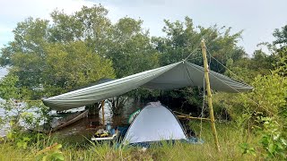 Montamos Acampamento na beiro do rio Xingu e fez uma pescaria com peixe frito e farinha, pro jantar.