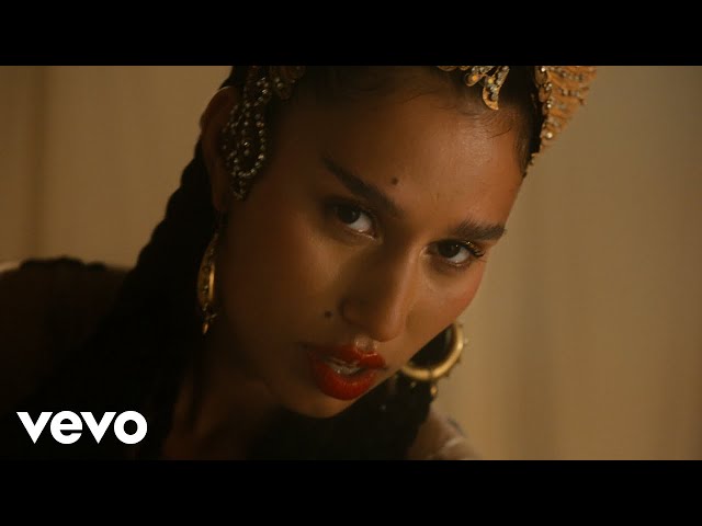 Raye - Love Me Again