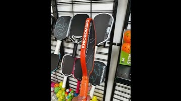 The recently popular GEN4 carbon fiber core pickleball paddle🎾