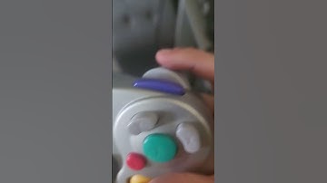 pressing the R button on gamecube controller