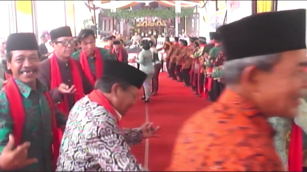 PAGUYUBAN SENI KARAWITAN JATI LARAS  LIVE NGUMPUL BARAT # 3