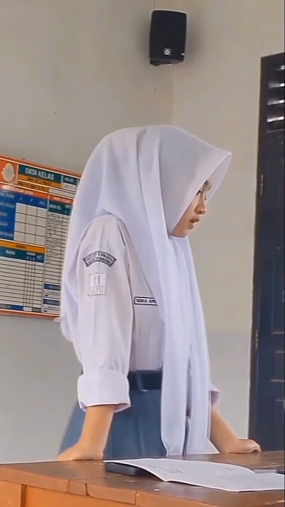 Siswi SMA Jilbaban Salting, Gemesin Banget! 😳💗 #Shorts