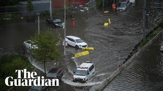 Flash flooding causes mayhem in New York City