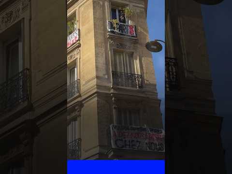 Miniature de la vidéo : Crise du logement: à Paris, ils se mobilisent contre la vente à la découpe de leur immeuble