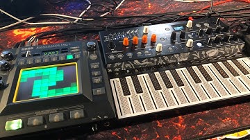 Korg Kaossilator Pro+ & Arturia MicroFreak - Eventide Blackhole Pedal - Live Looping Tutorial