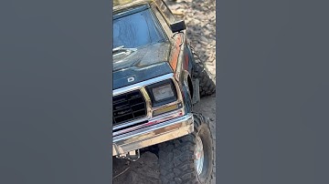 SCX10.3 or TRX4 ?? #axial #traxxas #scx10 #trx4 #rccrawler #hobby #offroad #shorts #jeep #ford