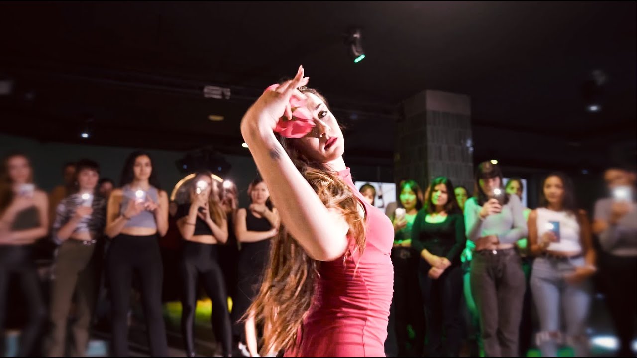 elena-khamsi-bachata-flamenco-muero-dj-john-moon-alejandro