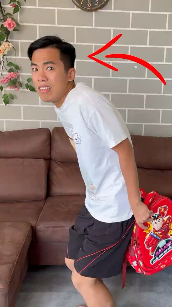 LNS - Anh ấy cần đi toilet ngay bây giờ ?? I need to go to the toilet #shorts