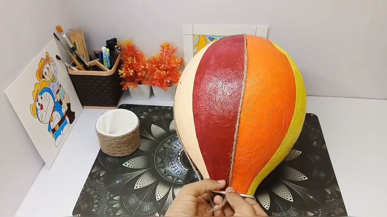 Step-by-Step Guide: Creating a Hanging Hot Air Balloon for DIY Room Decor ✨🎈