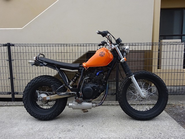 TW200 2JL YAMAHA 実働　始動動画有り TW200(2JL-067)エンジン始動確認動画‪@JunkYard069‬ - YouTube