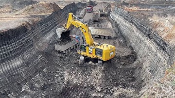 Caterpillar 6015B Excavator Loading Trucks With Two Passes - Sotiriadis Mining Works
