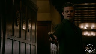 The Originals 5x12 Elijah tries to stop Klaus. Elijah & Klaus fight