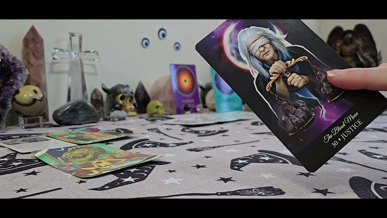 Водолеи ♒️ Никогда не стоит останавливать могущественного пророка, иначе его враги падут.