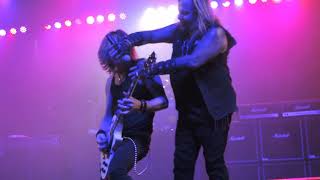 Vince Neil Band sings Girls Girls Girls at The Marquee in Tempe, AZ on February 23, 2018