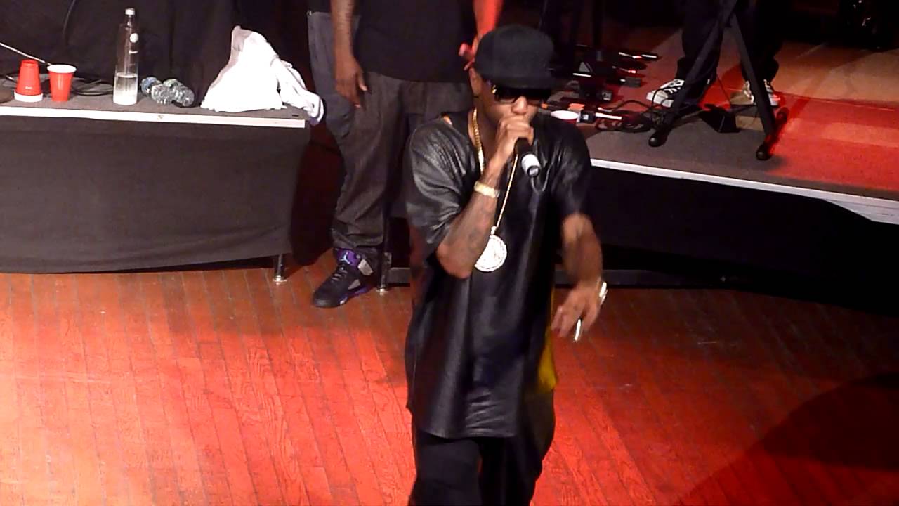 Fabolous - Guess Who's Bizzack LIVE!! Fabolous - Guess Who's Bizzack LIVE!!