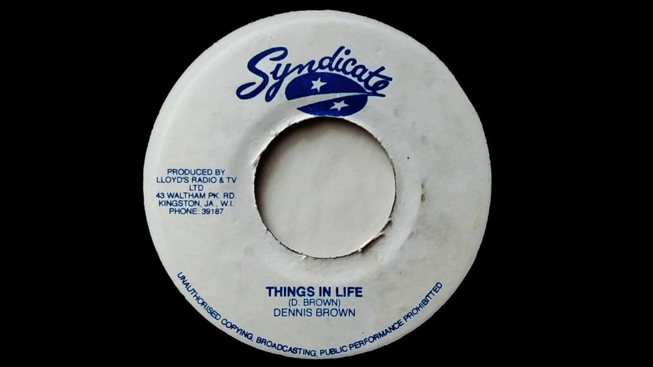 DENNIS BROWN - Things In Life (1973) Syndicate - YouTube