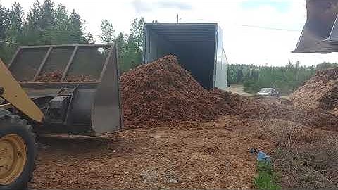 loading mulch