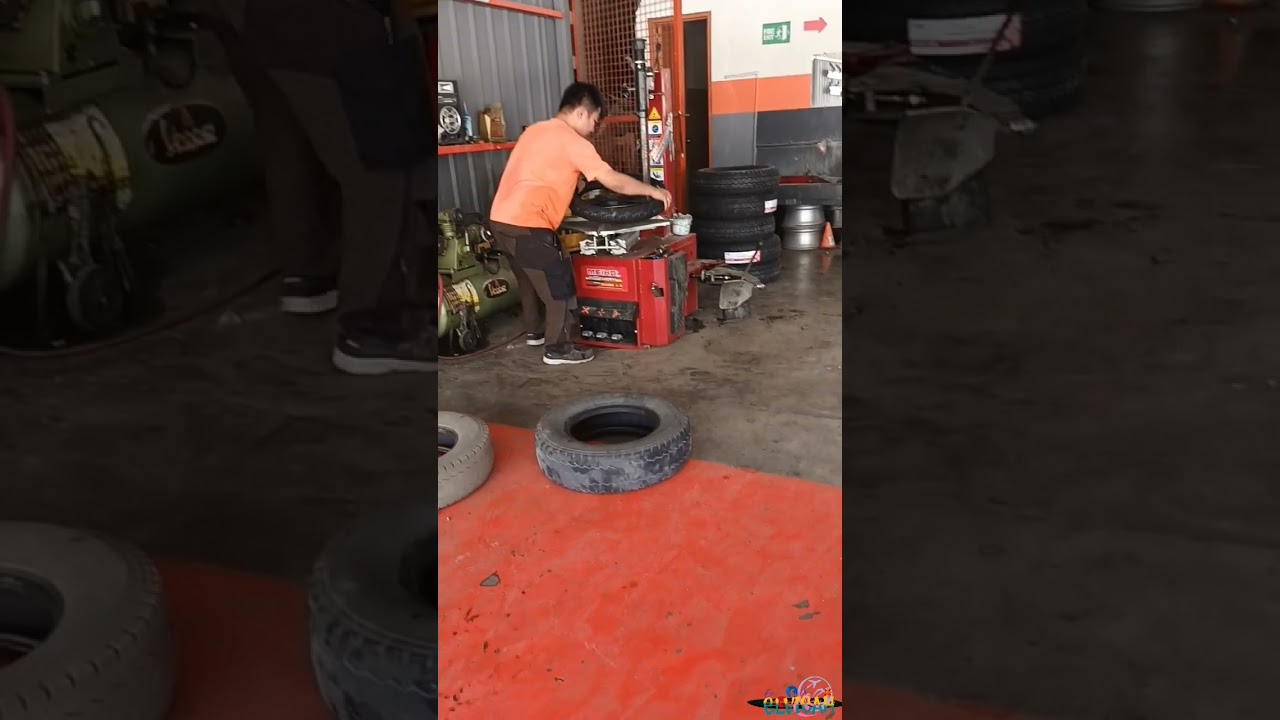 maxxis tubeless tire for xrm125 fi motard 80/90