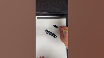 "メ（Me）" is made up of diagonal and curved lines.