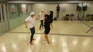 Go Ara & Kim Dong Jun - Halloween Dance Practice (OCN "Black")