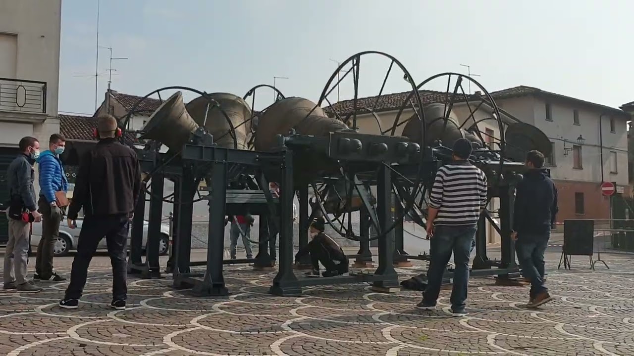 Le campane di Bagnolo( Cr), concerto manuale(il video è stato fatto da mio papà nel 2020)