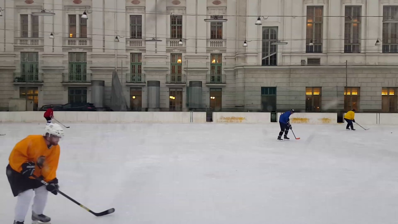 Излъчване на живо на Miss Benny