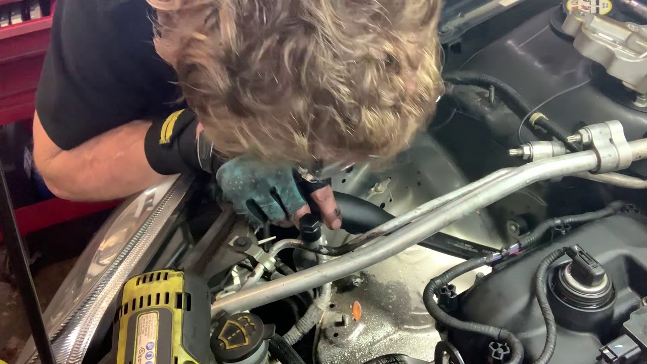 2007 Ford fusion 2.3 front engine mount