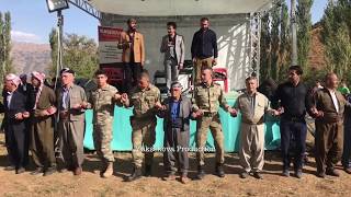 Askerler, Köylülerle Halay Çekiyor - Derecik