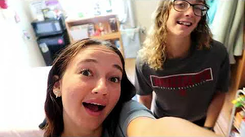move in day & dorm tour!