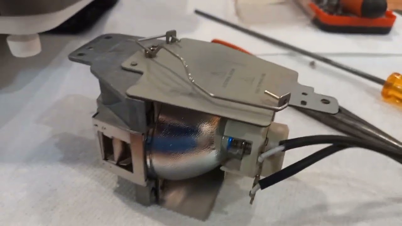 How to replace bulb in lamp housing for Benq W1500 projector - YouTube