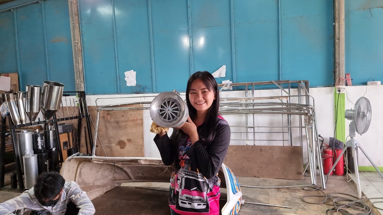 สาวแคทอยากได้ของเล่นของเราอีก