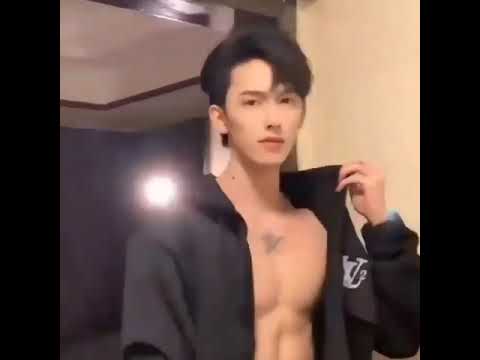 cowok ganteng main tiktok