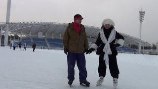 На катке Метеор Жуковский .С Женей ,первый раз на коньках