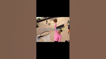 They really got max lil ahh dunking in 2k😂😂#shorts #nba2k #nba2k26 #2k26 #plaqueboymax  #memes #2k