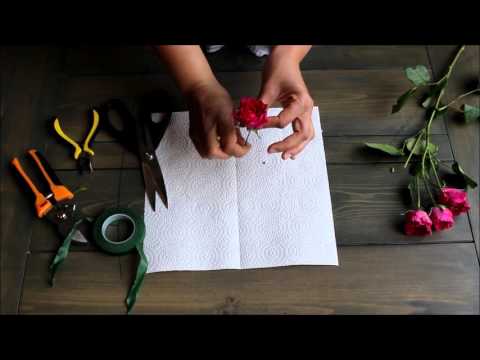 DIY Mixed Flower Boutonniere