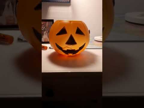 Wideo: Evil Party: Dekorowanie Domu I Ogrodu W Halloween