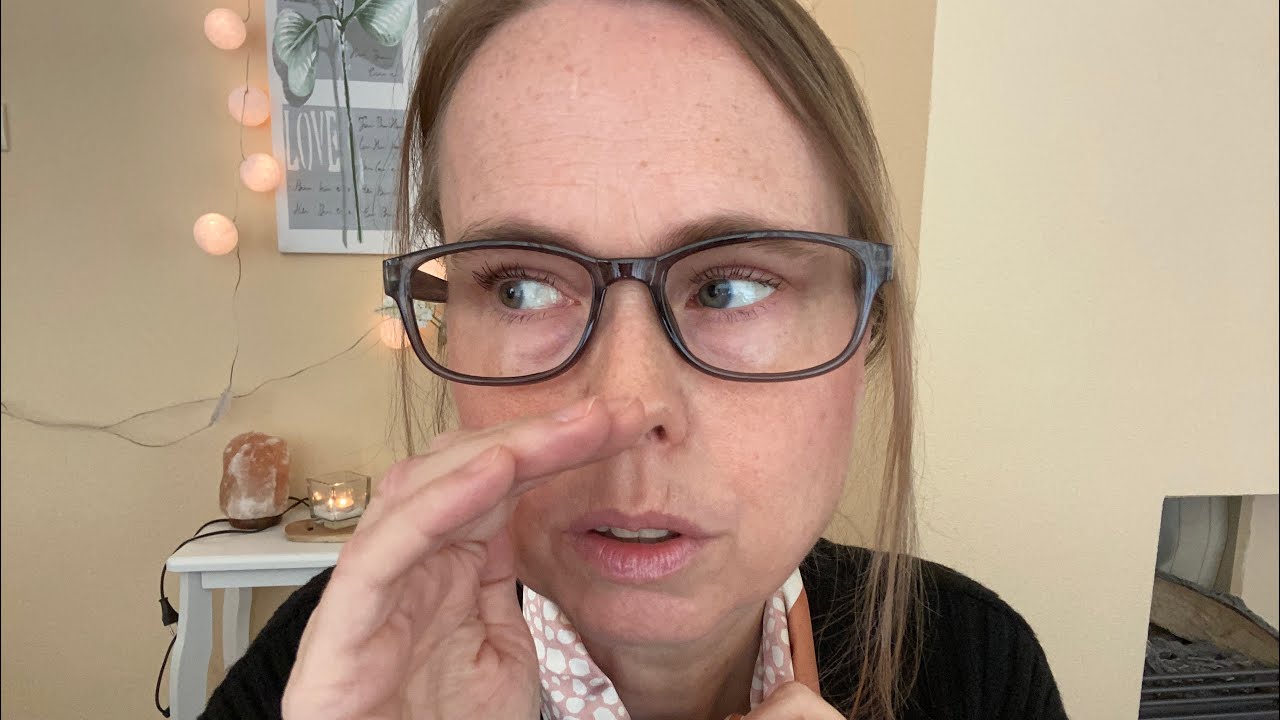 ASMR ~ Eng Hotel Boeken Bij Het Reisbureau 👻 | Deel 1 Halloween Role Play | ASMR Nederlands