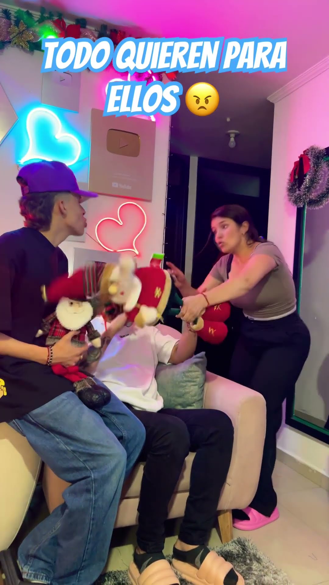 Pov: cuando quieren todo para ellos! #humor #cosasdefamilia #comedia #shortviral