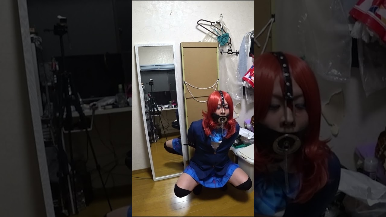 cosplay self bondage 　