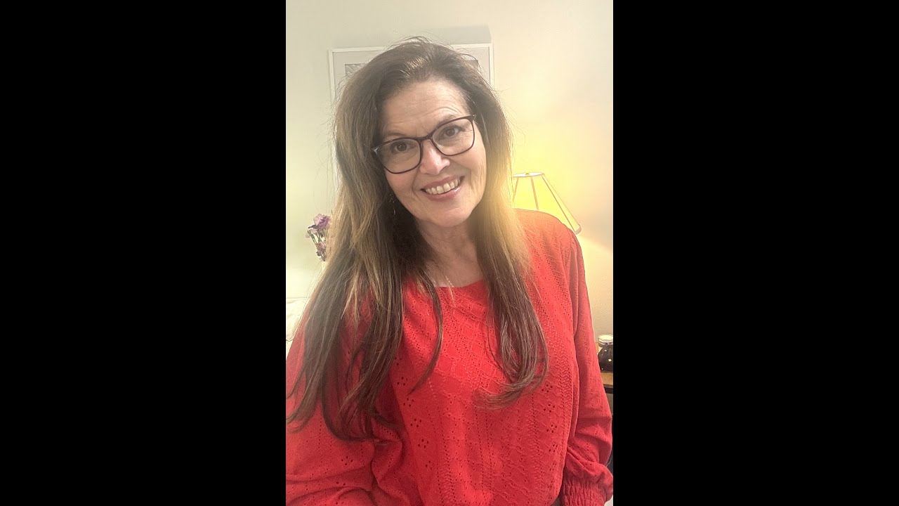 Ух ты, посмотрите на эти легко надеваемые накладные волосы, которые идеально подходят по цвету, и...