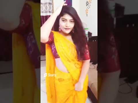 shashi aunty in yellow saree reels -05